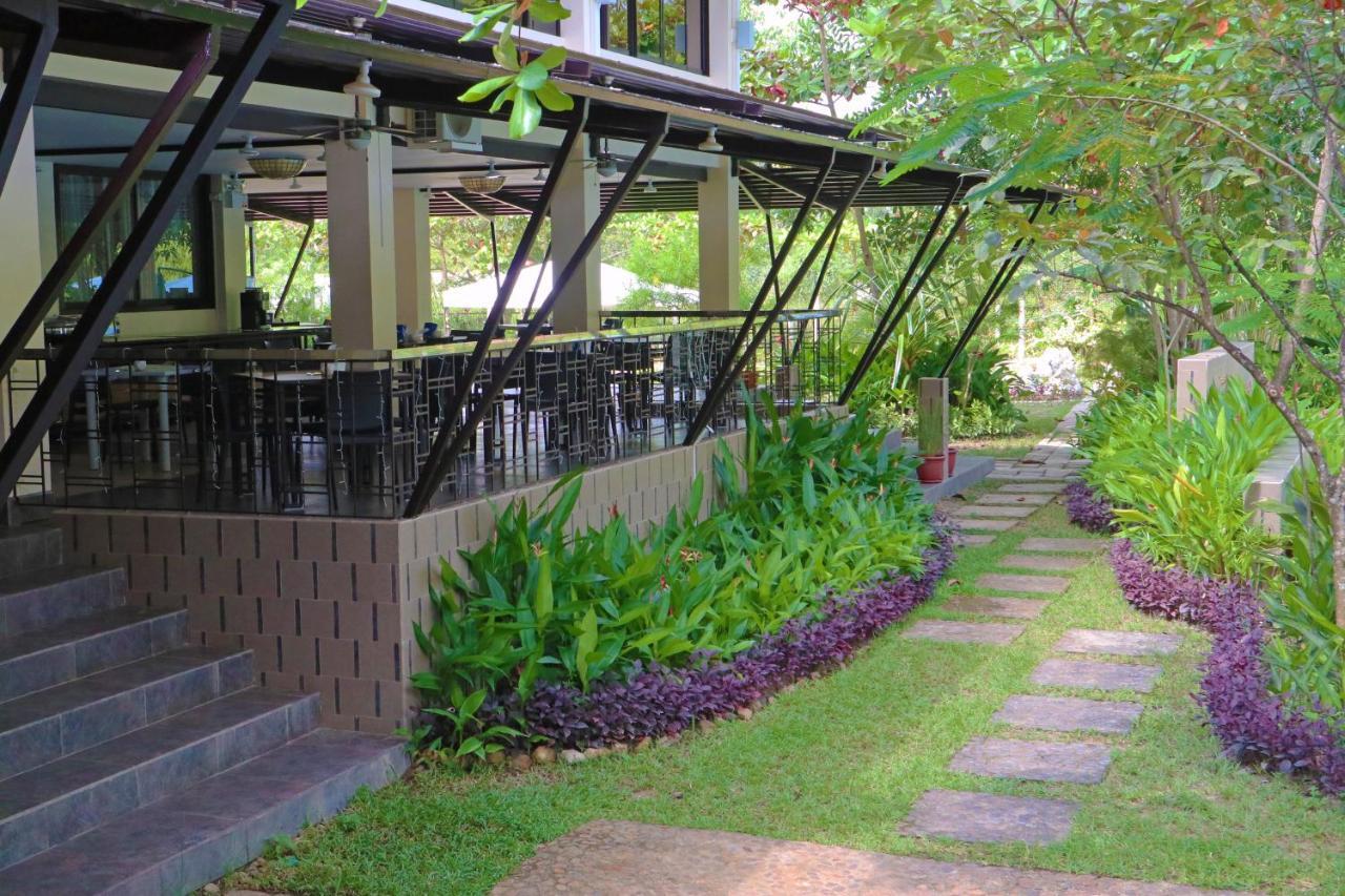 Fernvale Leisure Club And Resort Corón Exterior foto